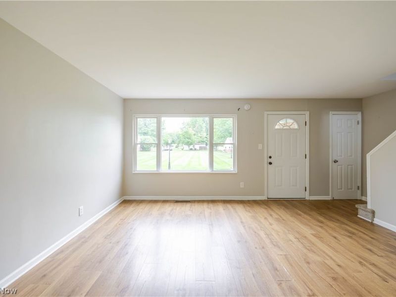 10366 Manorford Drive, Parma Heights, OH 44130 Photo 15