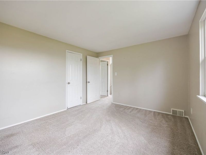 10366 Manorford Drive, Parma Heights, OH 44130 Photo 21