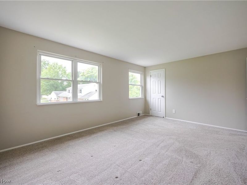 10366 Manorford Drive, Parma Heights, OH 44130 Photo 31