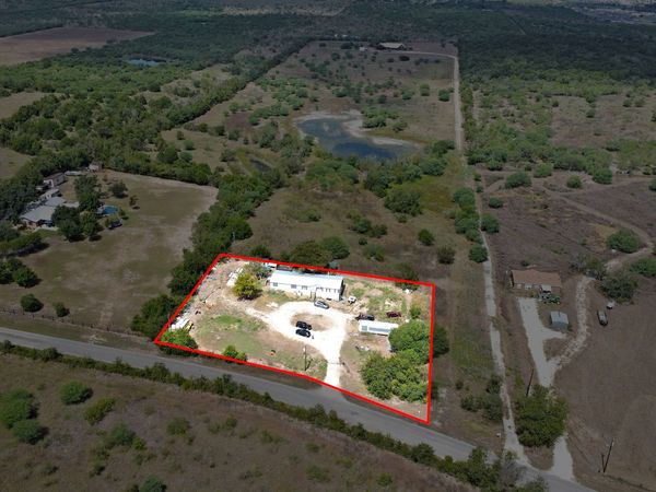 924 UNION WINE RD, New Braunfels, TX 78130