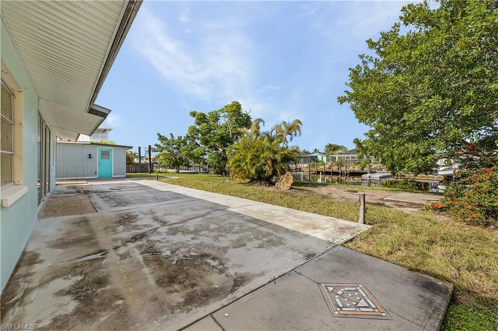 3269 Stringfellow Rd , Saint James City, FL 33956 Photo