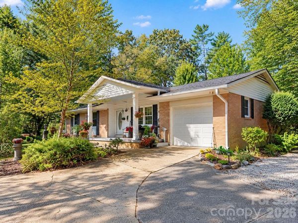 51 Parkview Drive, Brevard, NC 28712