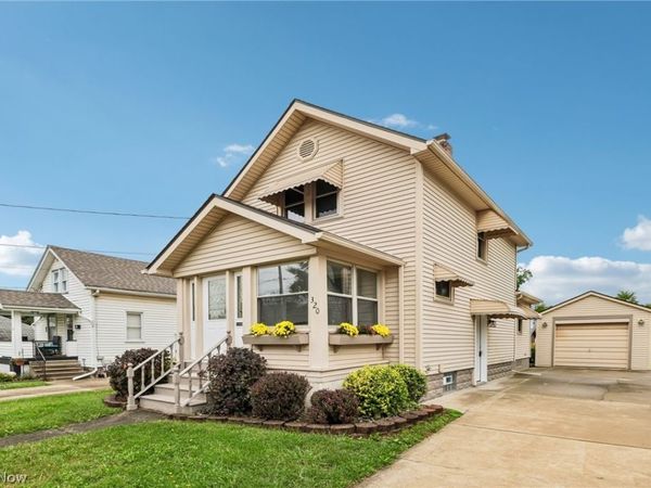 320 Powers Avenue , Girard, OH 44420