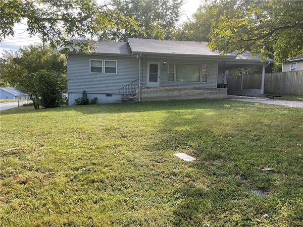 713 N Robinson Street , Harrison, AR 72601