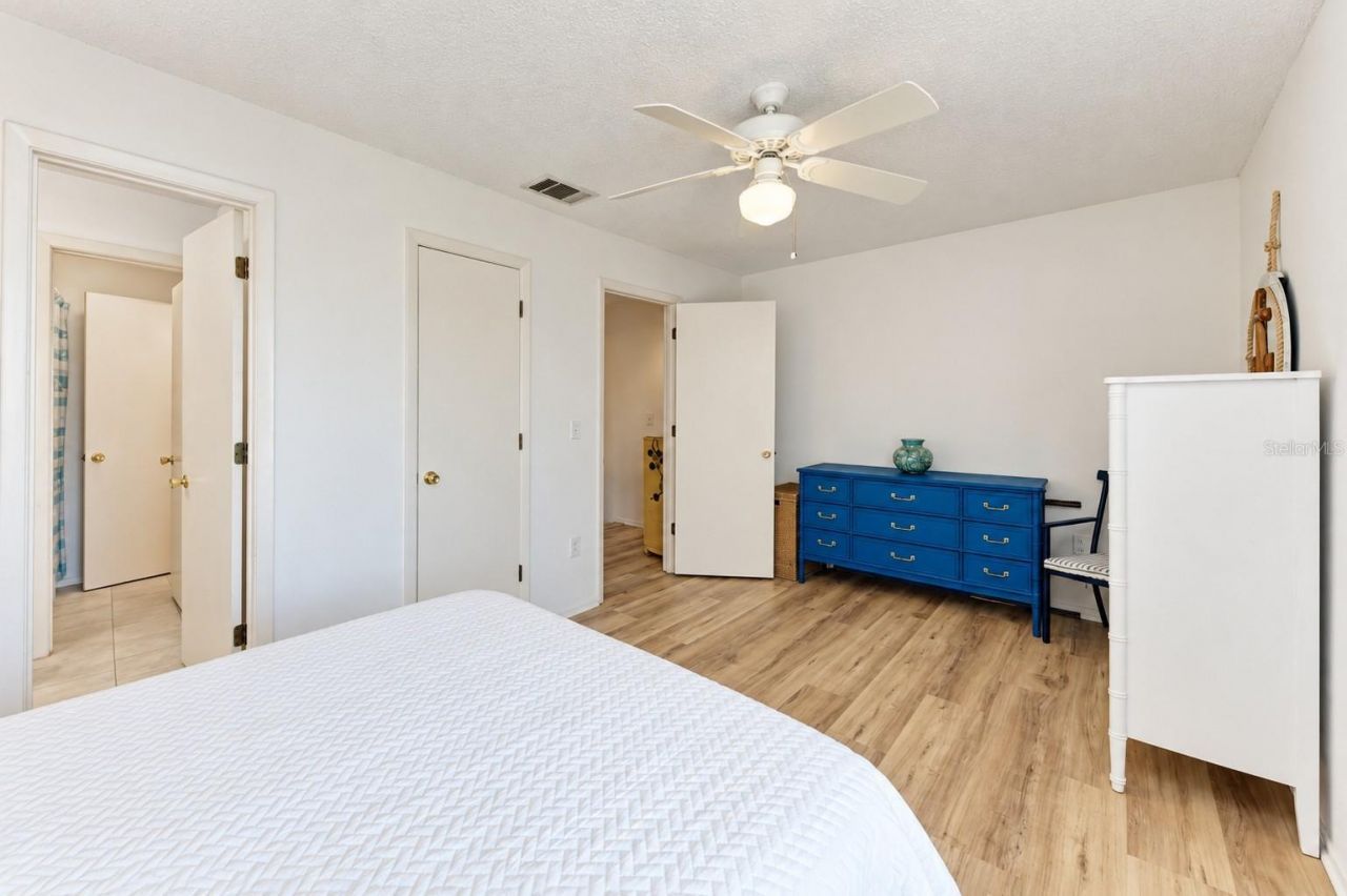 6840 Midnight Pass Road, Sarasota, FL 34242 Photo