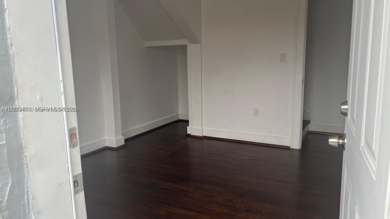 1053 NW 30th St , Unit 2, Miami, FL 33127 Photo