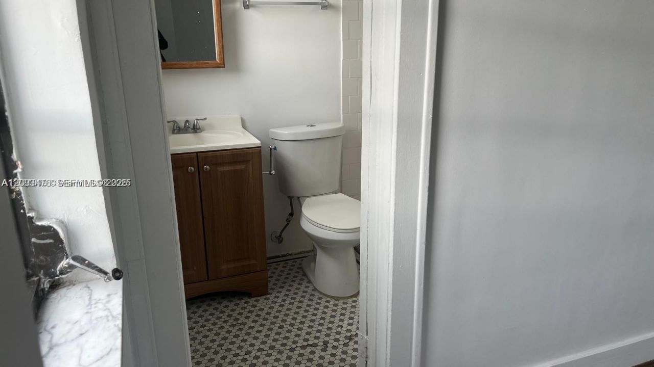 1053 NW 30th St , Unit 2, Miami, FL 33127 Photo