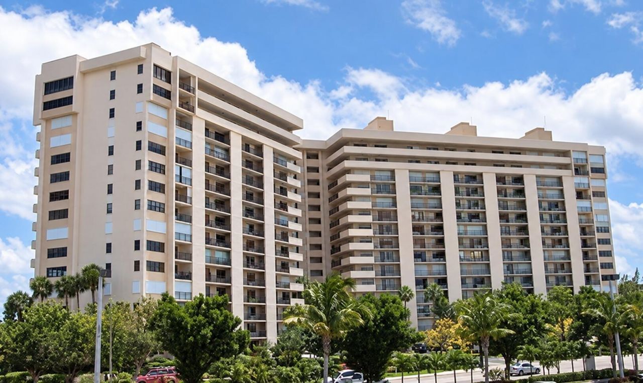 4900 N Ocean Boulevard, Unit 819, Lauderdale by the Sea, FL 33308 Photo