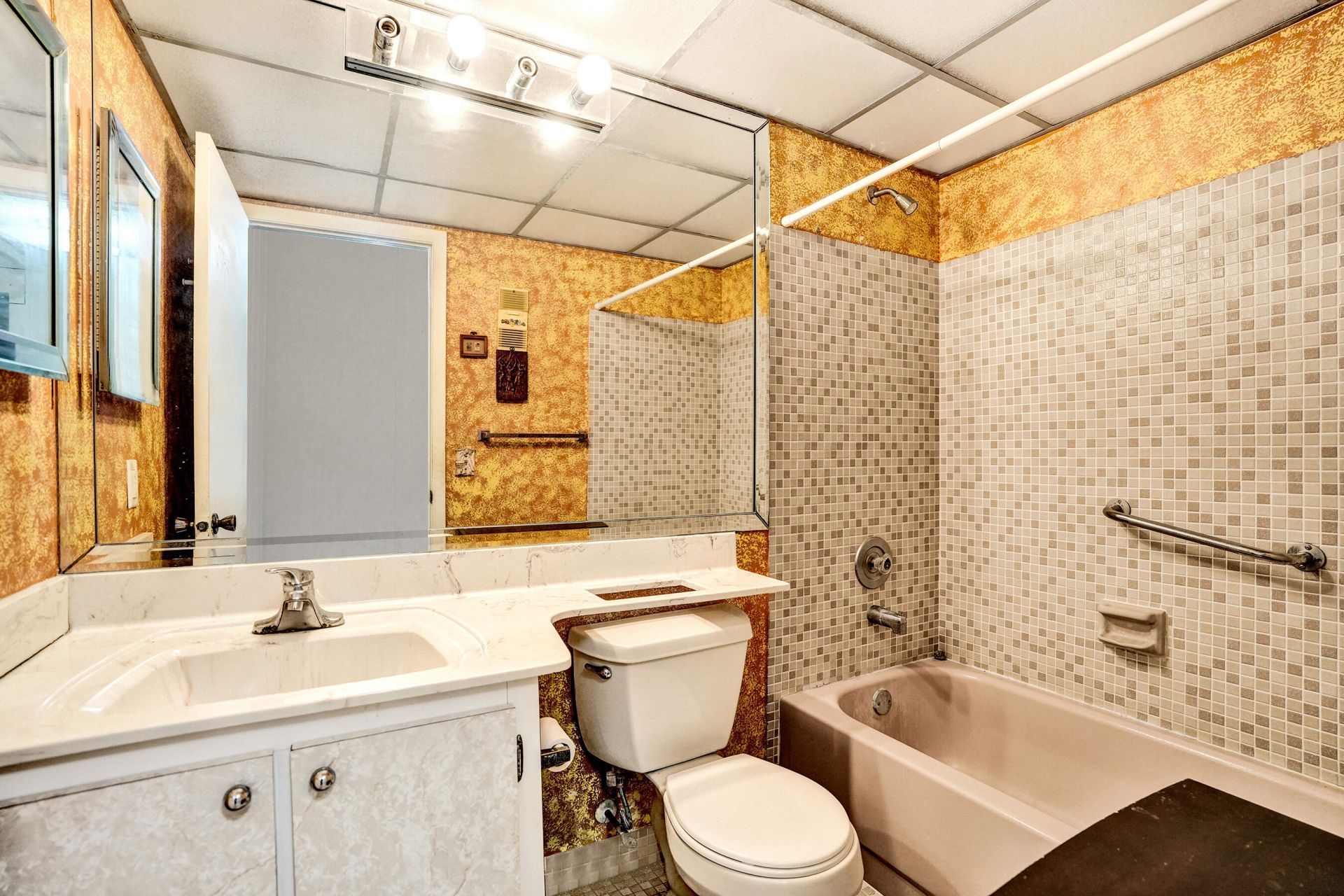 9414 S Belfort Circle, Unit 215, Tamarac, FL 33321 Photo