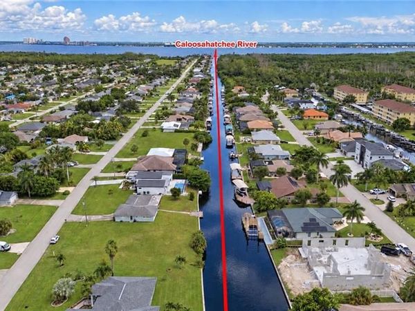 1874 Coral Point DR , CAPE CORAL, FL 33990
