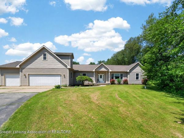 4711 Pardee Road, Webberville, MI 48892