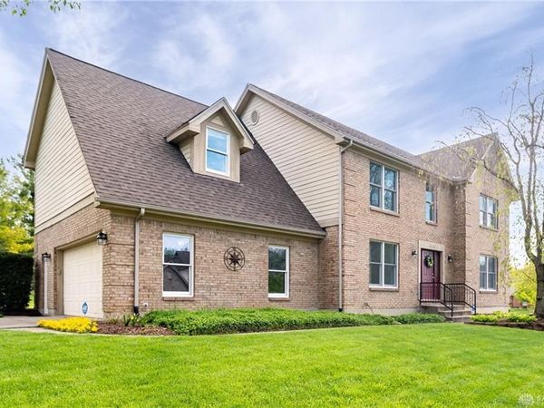 6724 Winding Cove, Dayton, OH 45459