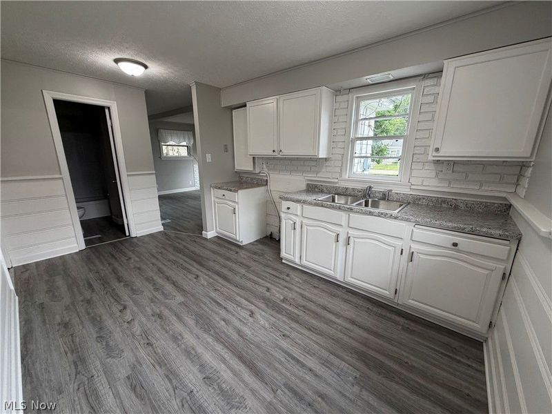 389 Button Avenue, Painesville, OH 44077 Photo 10