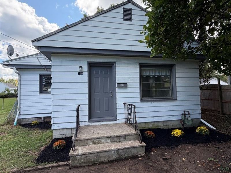 389 Button Avenue, Painesville, OH 44077 Photo 2