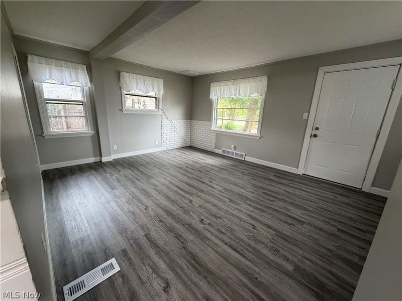 389 Button Avenue, Painesville, OH 44077 Photo 8