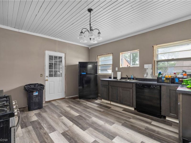 2407 Milan Road , Sandusky, OH 44870 Photo 5