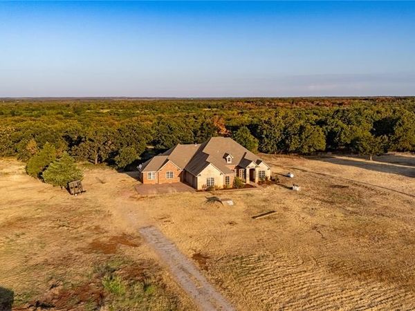 10501 Dobbs Road, Wellston, OK 74881