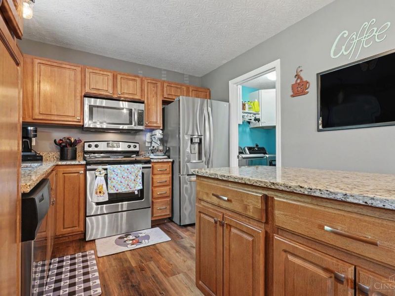 2057 River Birch Drive, Batavia Township, OH 45102 Photo 11