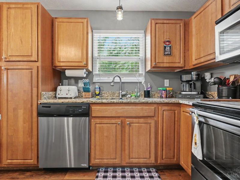 2057 River Birch Drive, Batavia Township, OH 45102 Photo 12