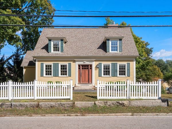 5 South Main St., Sherborn, MA 01770