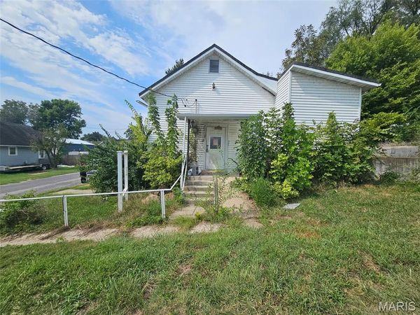 501 Nebraska Street, Louisiana, MO 63353