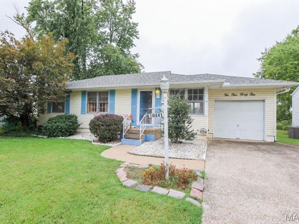 10441 Ewell Drive, St Louis, MO 63137