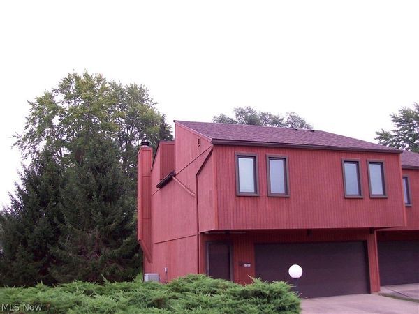 32665 Willow Brook Lane, North Ridgeville, OH 44039