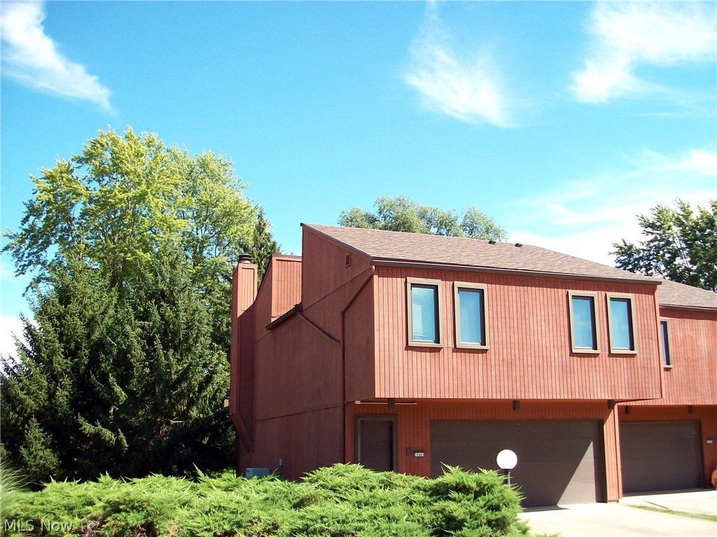 32665 Willow Brook Lane, North Ridgeville, OH 44039 Main Photo