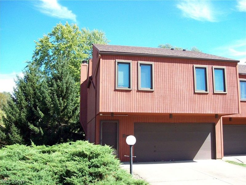 32665 Willow Brook Lane, North Ridgeville, OH 44039 Photo 1
