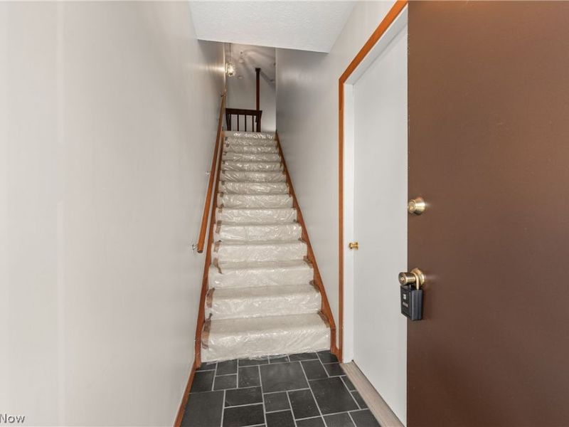 32665 Willow Brook Lane, North Ridgeville, OH 44039 Photo 2