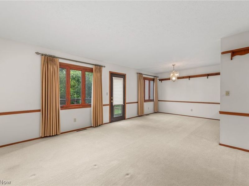 32665 Willow Brook Lane, North Ridgeville, OH 44039 Photo 3
