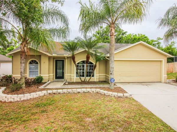 527 EMERALD COVE LOOP , LAKELAND, FL 33813