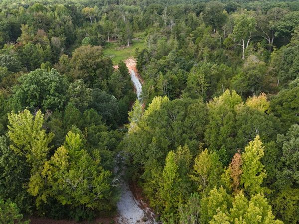 1637 G R Hayes Road, Elberton, GA 30635