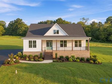 9009 Stonewall Road , Appomattox, VA 24522