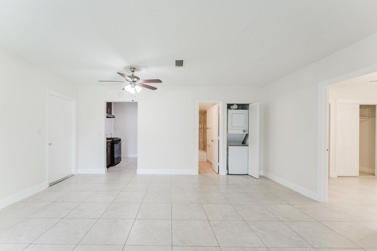 201 SW 7th Street, Unit 9, Boca Raton, FL 33432 Photo