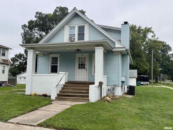 1497 E LOSEY Street, Galesburg, IL 61401