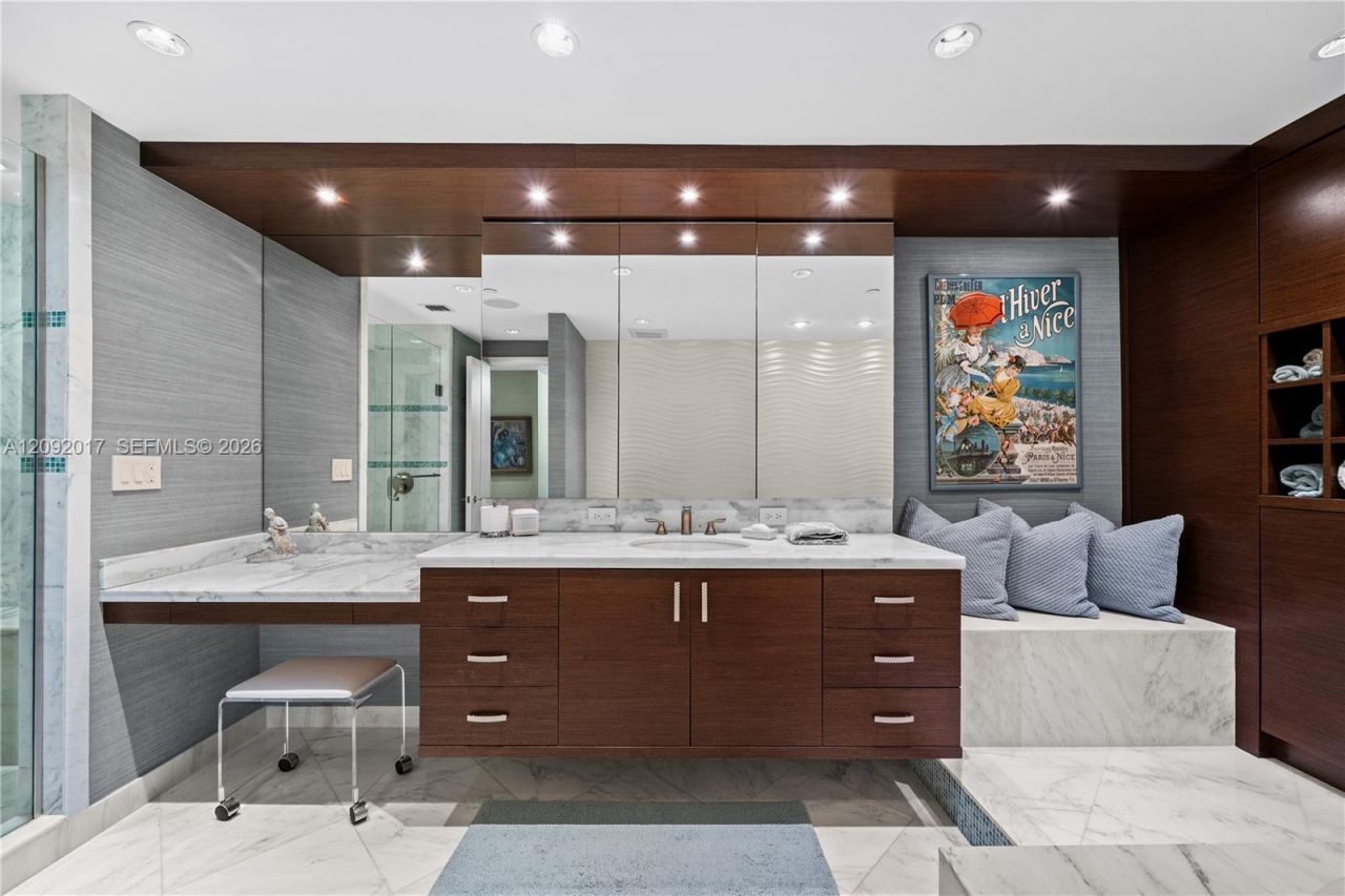 9999 Collins Ave, Unit 9J, Bal Harbour, FL 33154 Photo