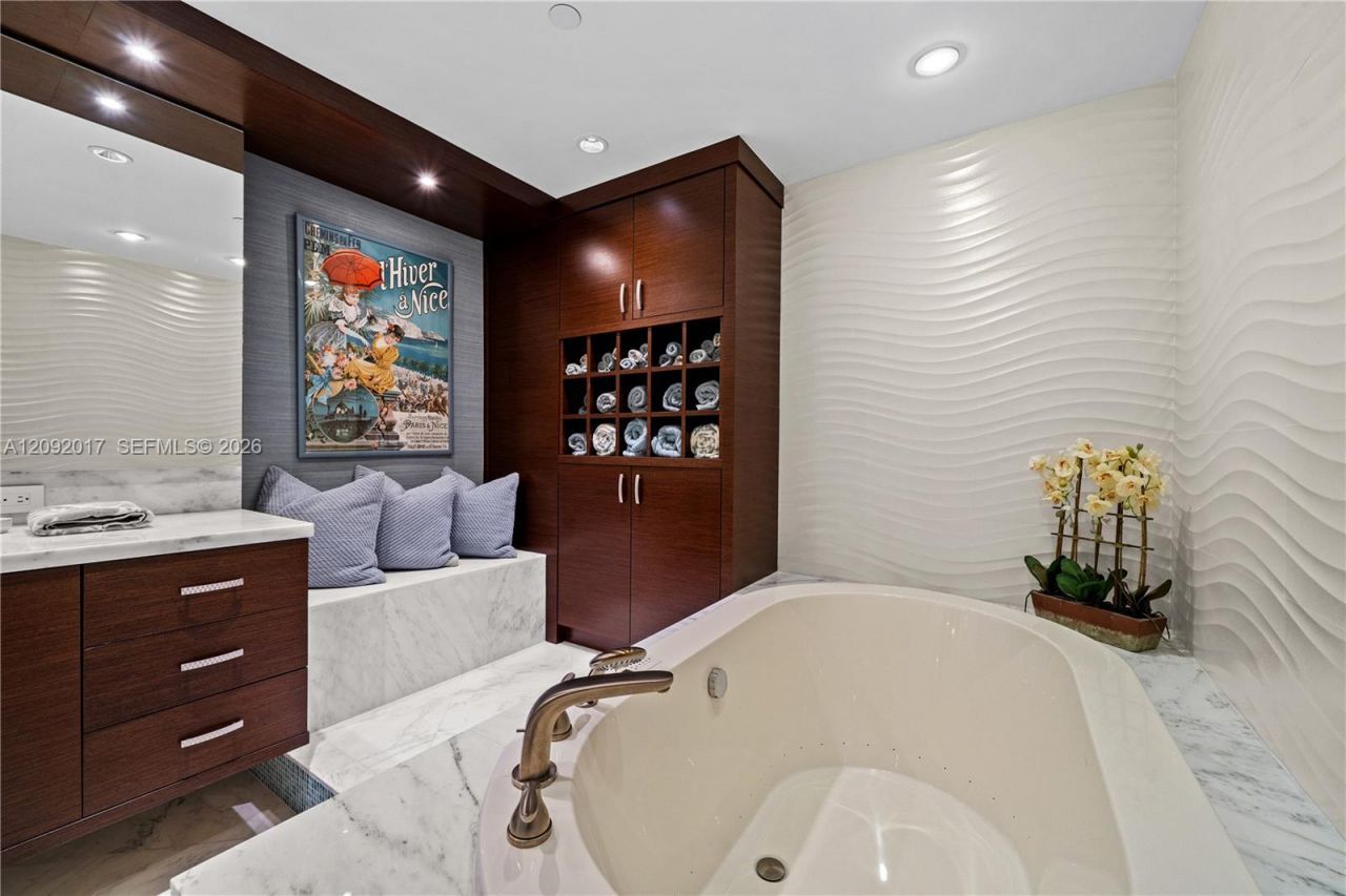 9999 Collins Ave, Unit 9J, Bal Harbour, FL 33154 Photo
