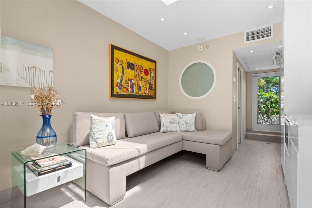 9999 Collins Ave, Unit 9J, Bal Harbour, FL 33154 Photo