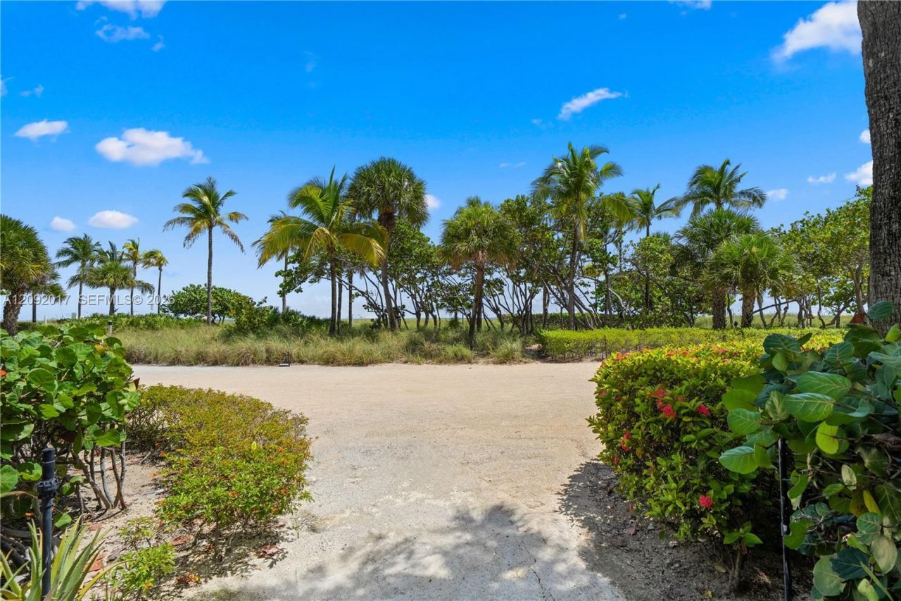 9999 Collins Ave, Unit 9J, Bal Harbour, FL 33154 Photo
