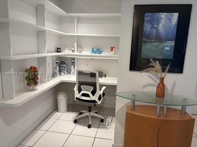 100 Lincoln Rd , Unit 802, Miami Beach, FL 33139 Photo
