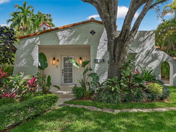 1109 Almeria Ave , Coral Gables, FL 33134