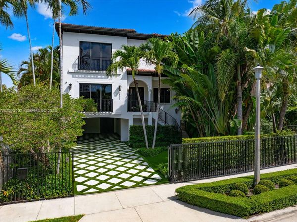 1803 S Bayshore Ln , Miami, FL 33133