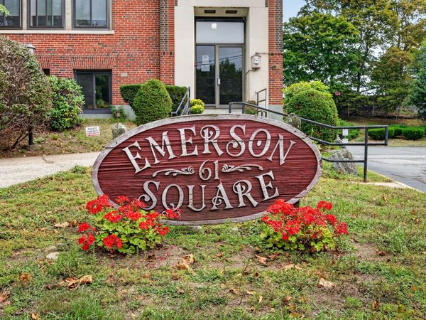 61 Wright, Unit 105, Stoneham, MA 02180
