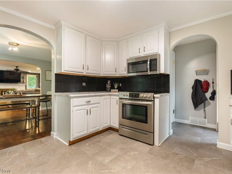 5815 Glyn Drive NW, North Canton, OH 44720 Photo 16