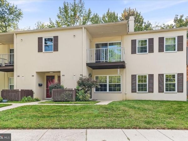 504 OLD FORGE XING CROSSING , Unit 504, DEVON, PA 19333