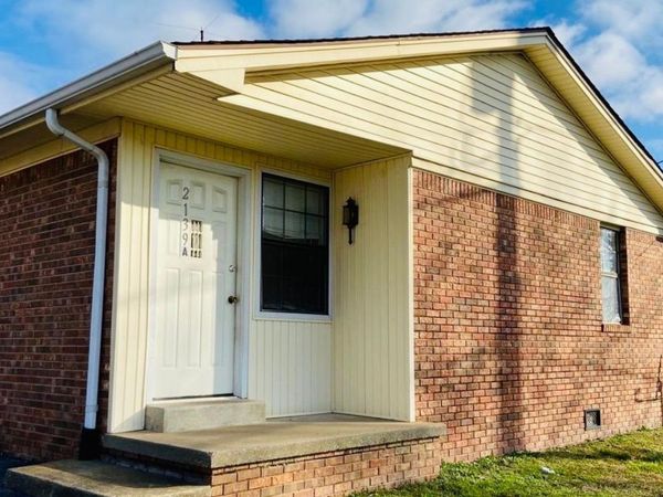 2139 Stonebrook Court , Bowling Green, KY 42101