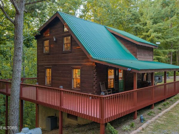 4224 Chamberlain Lane, Sevierville, TN 37862