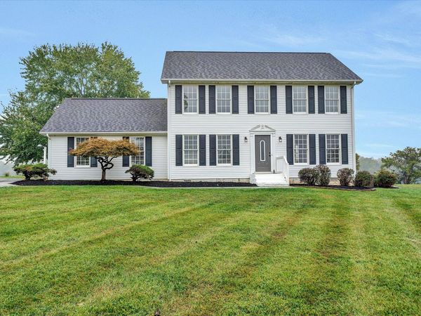 1420 Mill Iron RD , Goodview, VA 24095