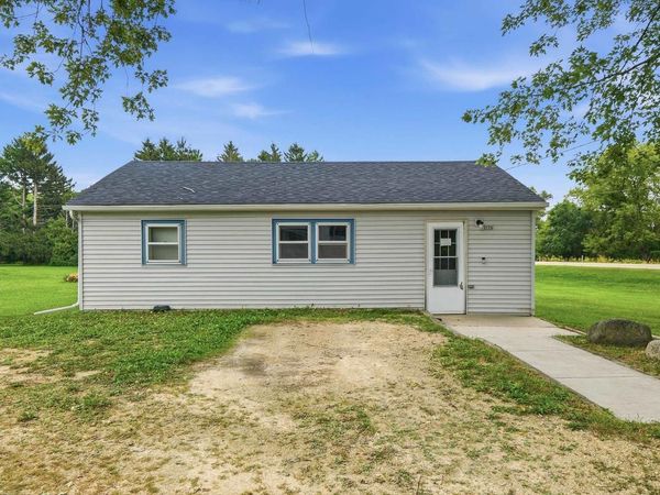 976 County Road T, Marshall, WI 53559